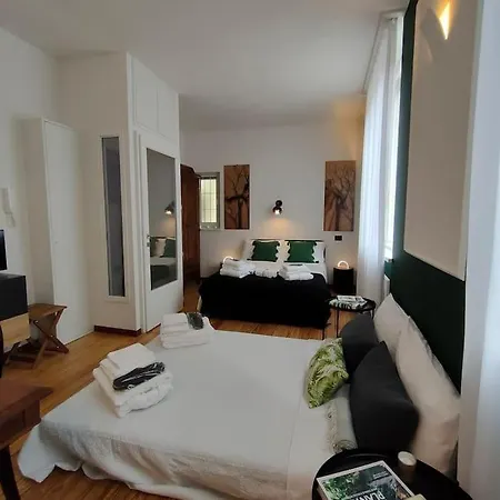 Portici Rossi- Centro Storico Apartament *