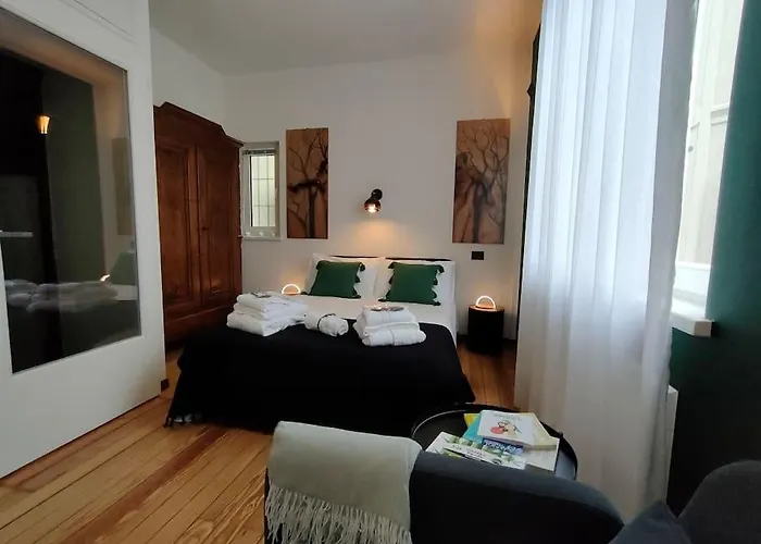 Portici Rossi- Centro Storico *